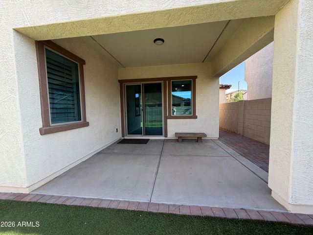 2912 E EBONY Drive, Chandler, AZ 85286