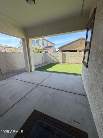 2912 E EBONY Drive, Chandler, AZ 85286