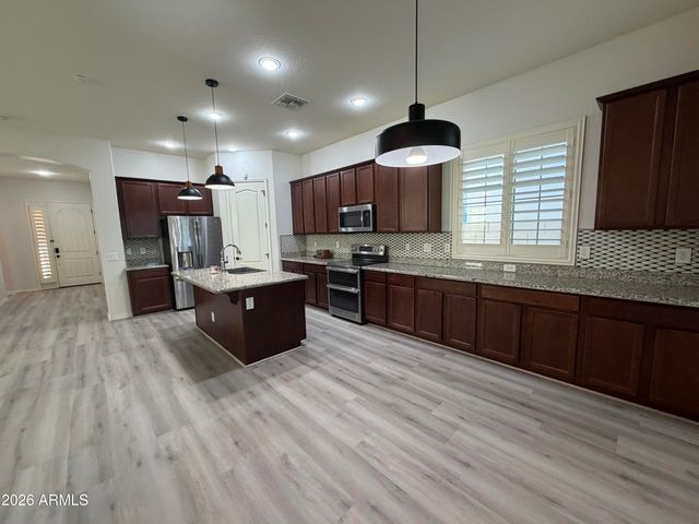 2912 E EBONY Drive, Chandler, AZ 85286