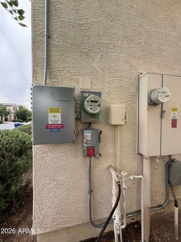 2912 E EBONY Drive, Chandler, AZ 85286