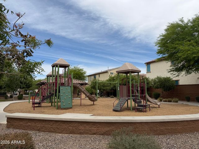 2912 E EBONY Drive, Chandler, AZ 85286