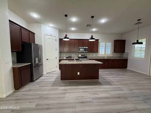 2912 E EBONY Drive, Chandler, AZ 85286