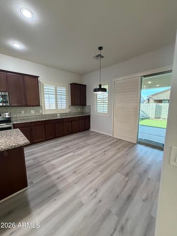 2912 E EBONY Drive, Chandler, AZ 85286