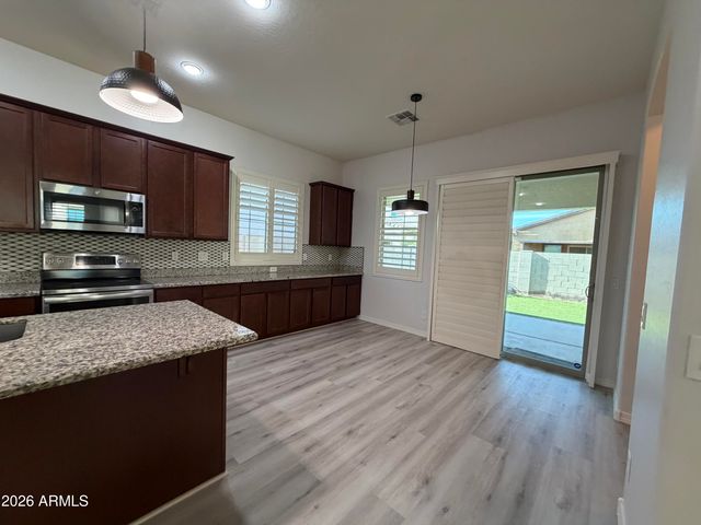 2912 E EBONY Drive, Chandler, AZ 85286