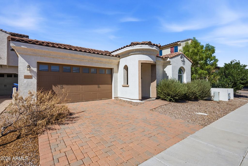 2912 E EBONY Drive, Chandler, AZ 85286 — photo 2