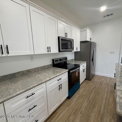 1524 Wynedote Drive, Gautier, MS 39553