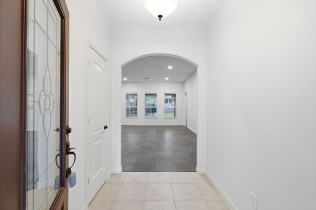 973 Wannan Lane, Conroe, TX 77301