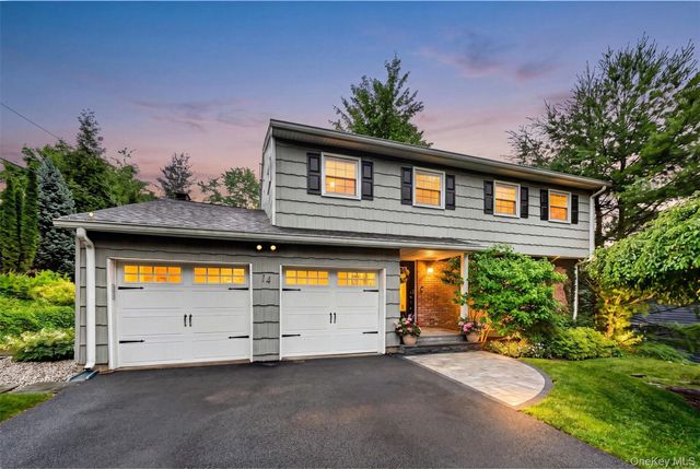 14 Tyler Place, Nanuet, NY 10954