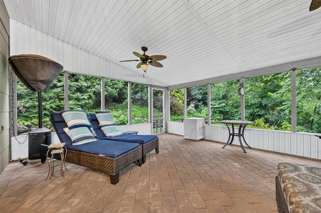 14 Tyler Place, Nanuet, NY 10954