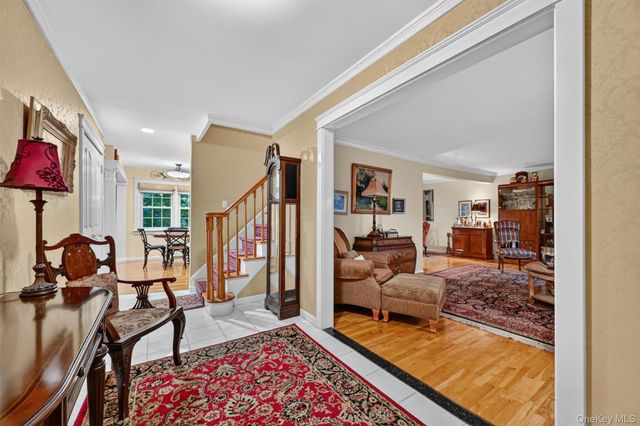 14 Tyler Place, Nanuet, NY 10954
