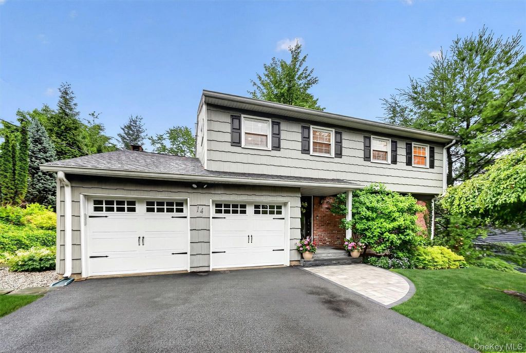 14 Tyler Place, Nanuet, NY 10954