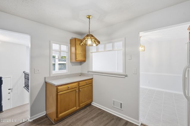 5109 Volney Ct, Louisville, KY 40291