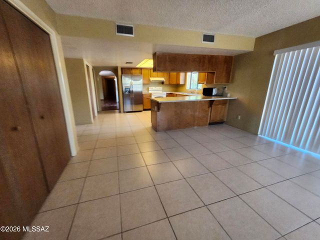 4841 N Paseo Presidio, Tucson, AZ 85750