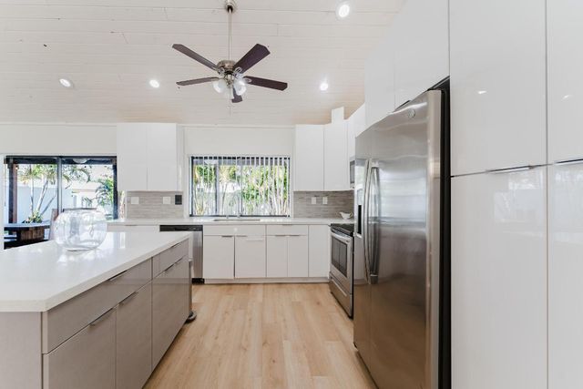 665 Jeffery Street, Boca Raton, FL 33487