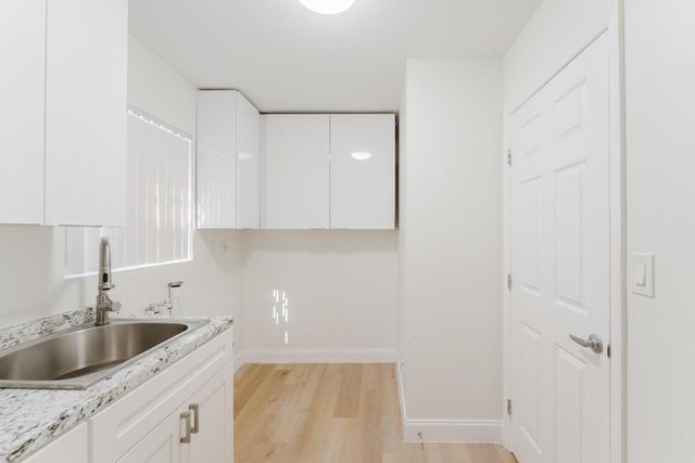 665 Jeffery Street, Boca Raton, FL 33487