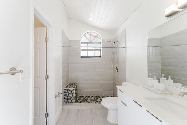 665 Jeffery Street, Boca Raton, FL 33487