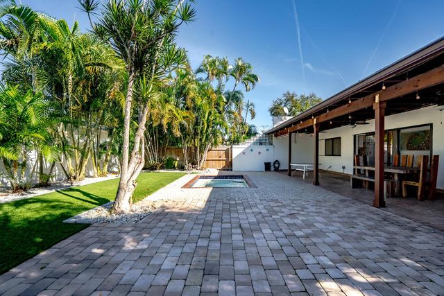 665 Jeffery Street, Boca Raton, FL 33487