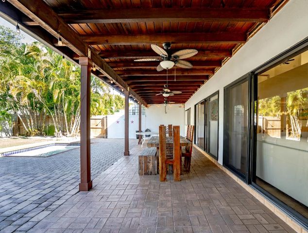 665 Jeffery Street, Boca Raton, FL 33487