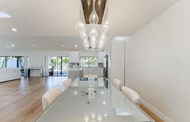 665 Jeffery Street, Boca Raton, FL 33487