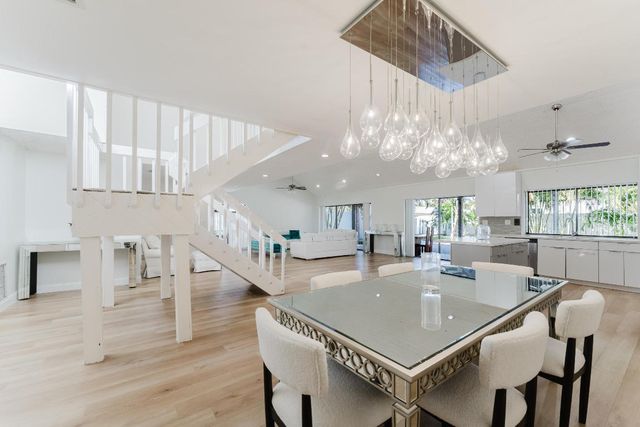 665 Jeffery Street, Boca Raton, FL 33487