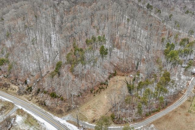 533 COOPERS COVE RD, Hardy, VA 24101