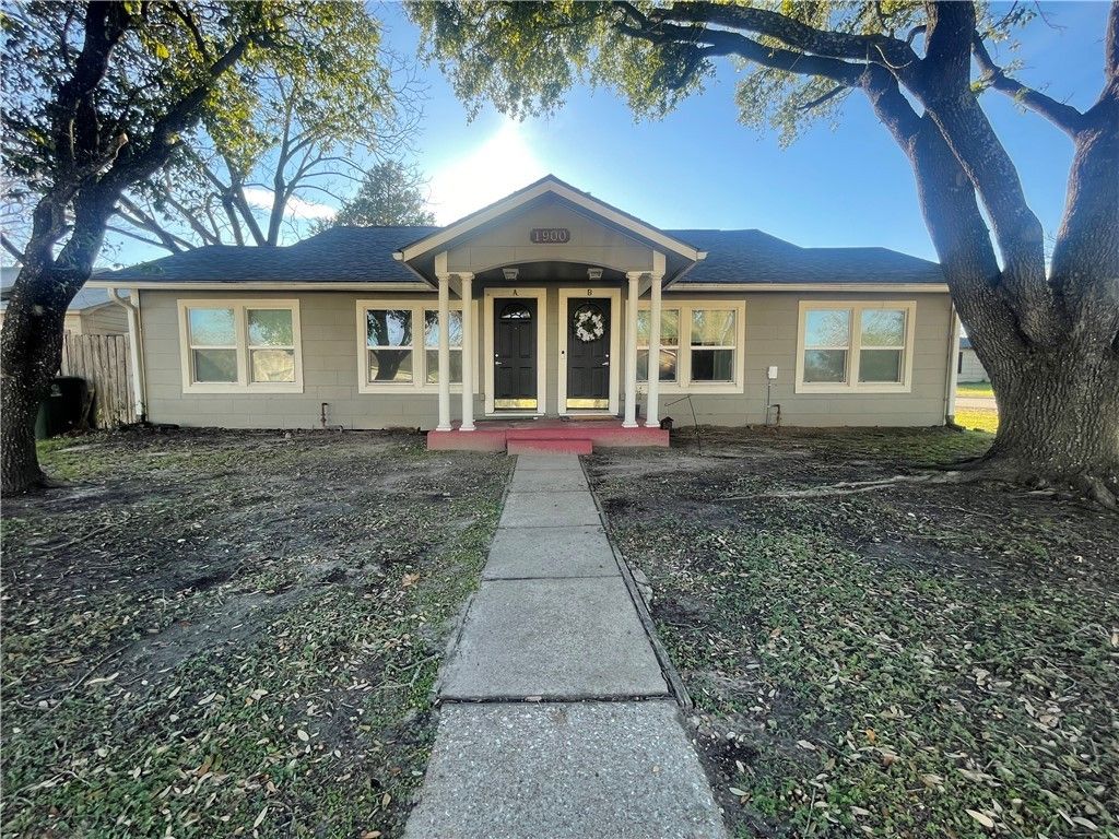 1900 Echols Street B, Bryan, TX 77801
