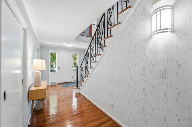 2759 Plymouth Avenue, Bexley, OH 43209
