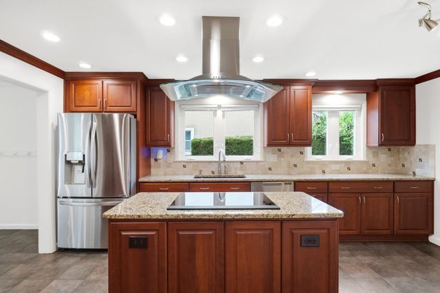 2759 Plymouth Avenue, Bexley, OH 43209