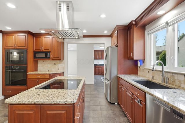 2759 Plymouth Avenue, Bexley, OH 43209