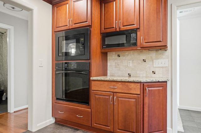 2759 Plymouth Avenue, Bexley, OH 43209