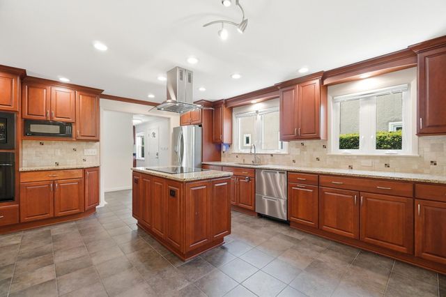 2759 Plymouth Avenue, Bexley, OH 43209