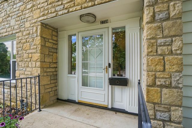2759 Plymouth Avenue, Bexley, OH 43209