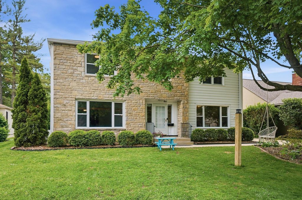 2759 Plymouth Avenue, Bexley, OH 43209