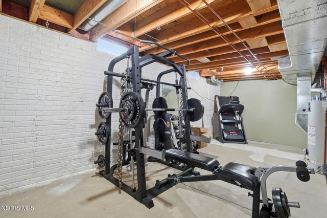 7820 Harvest Gold Drive, Holland, OH 43528