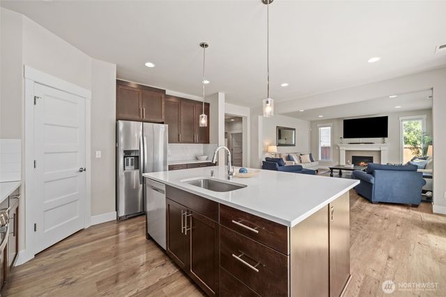 704 26th Avenue Ct, Milton, WA 98354