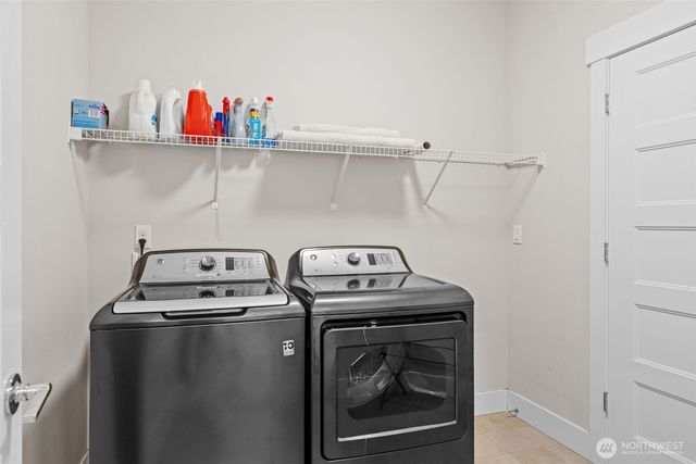 704 26th Avenue Ct, Milton, WA 98354