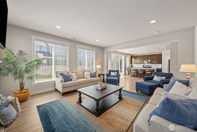 704 26th Avenue Ct, Milton, WA 98354