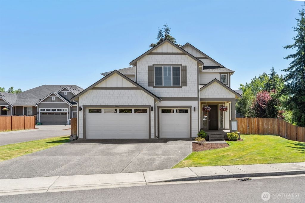 704 26th Avenue Ct, Milton, WA 98354