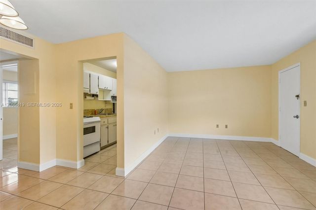 3881 W Flagler Street 316, Miami, FL 33134