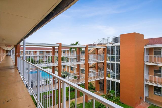 3881 W Flagler Street 316, Miami, FL 33134