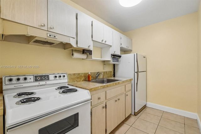 3881 W Flagler Street 316, Miami, FL 33134