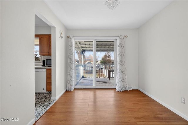 1750 Hamburg Street, Schenectady, NY 12304