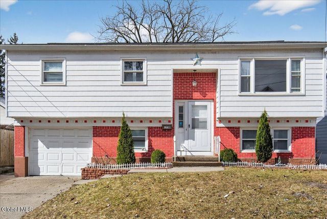 1750 Hamburg Street, Schenectady, NY 12304