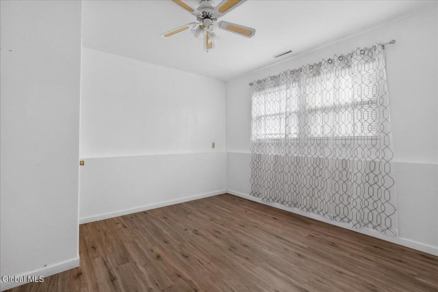 1750 Hamburg Street, Schenectady, NY 12304