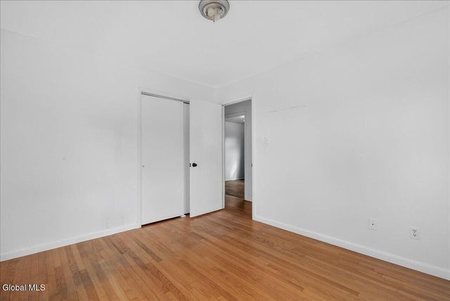 1750 Hamburg Street, Schenectady, NY 12304