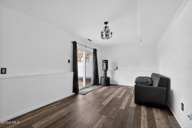 1750 Hamburg Street, Schenectady, NY 12304