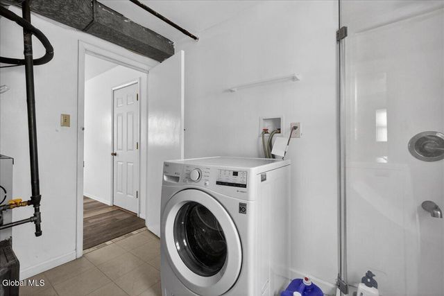 1750 Hamburg Street, Schenectady, NY 12304