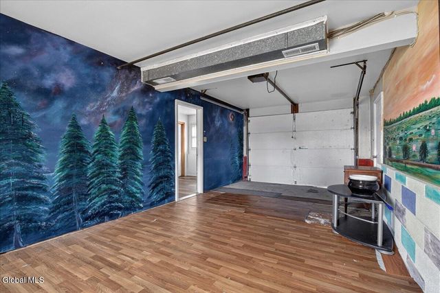 1750 Hamburg Street, Schenectady, NY 12304