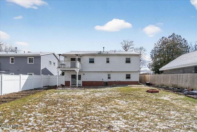 1750 Hamburg Street, Schenectady, NY 12304