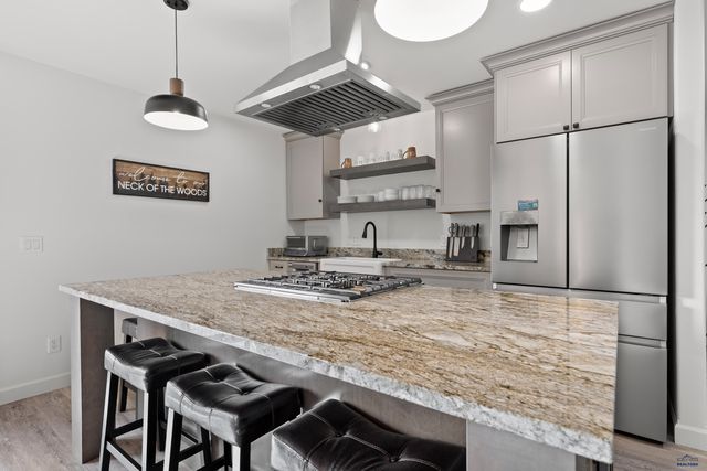 1420 GERMOND ST, Hot Springs, SD 57747